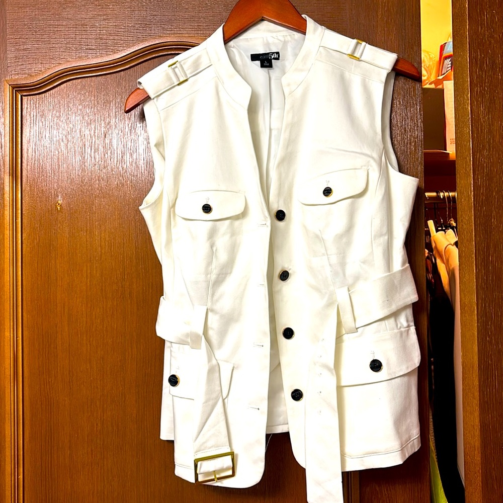 White vest L